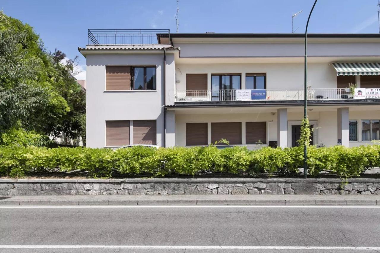 Civico 22 Apartment Peschiera del Garda Exterior foto