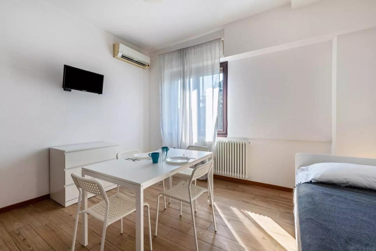Civico 22 Apartment Peschiera del Garda Exterior foto