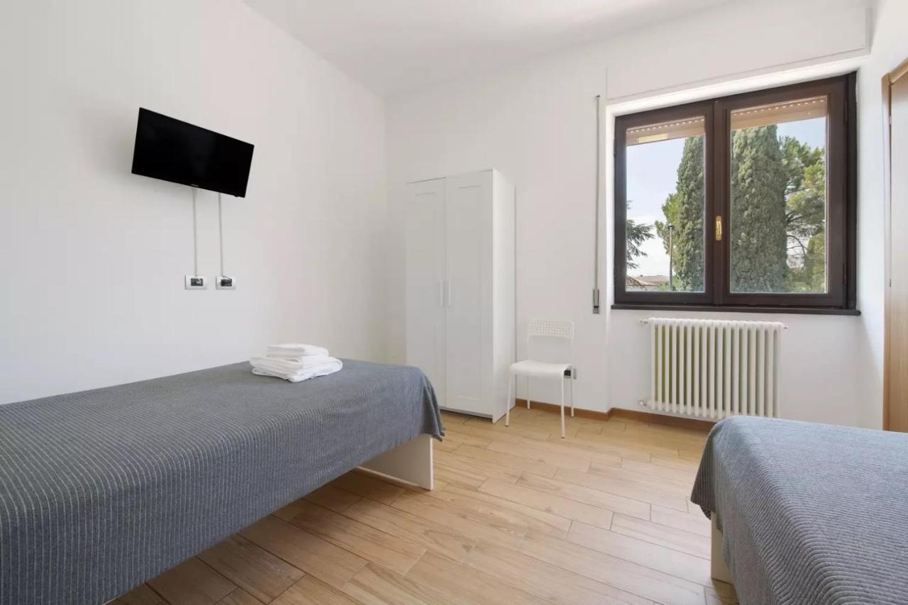 Civico 22 Apartment Peschiera del Garda Exterior foto