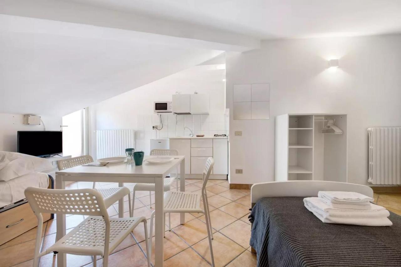 Civico 22 Apartment Peschiera del Garda Exterior foto